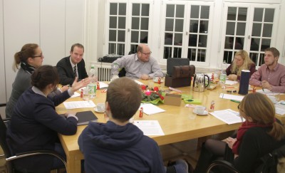 (Foto: WLL) Das Referat Jugendpolitik mit Herrn Hafke im Gespräch.