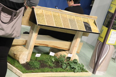 (Foto: WLL) Die "Samenbank" auf dem IGW-Stand