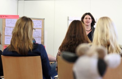 (Foto: WLL) Im Training. Auch Wilma wollte wissen, was die Bundesjugendreferent_innen so lernen und besprechen.