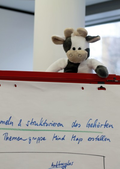 (Foto: WLL) Wilma schaut hinter die Kulissen der Deutschen Landjugendakademie.