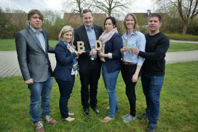 (Foto:BDL/Gräschke) v.l.n.r.: Der neue BDL-Vorstand: Daniel Kopperschmidt aus Brandenburg (31), Barbara Bißbort (23) aus Rheinland-Pfalz, Sebastian Schaller (30) aus Bayern und Nina Sehnke (31) aus Westfalen, Kathrin Muus (21) aus Schleswig-Holstein und Christoph Daun (27) aus der Eifel.