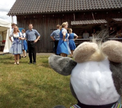 Die Landjugend Leichlingen steuerte Volkstänze zum Programm bei - Foto Weber