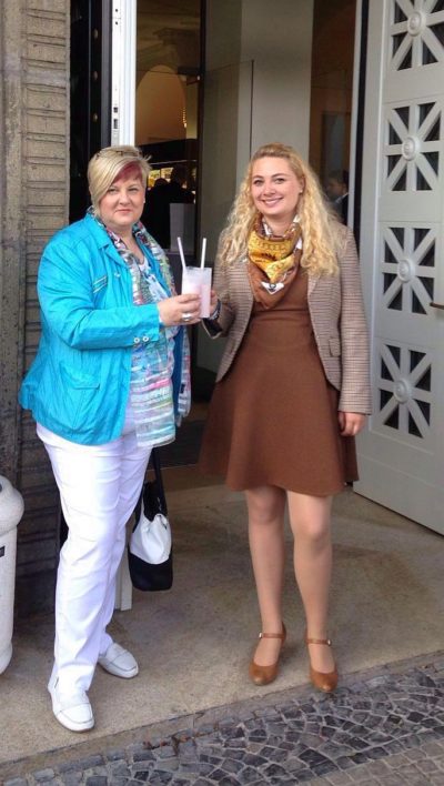 LandFrau meets Landjugend - Kornelia Wegener (WLLV) und Isabell-Marie Cyrener (WLL) auf dem Deutschen Bauerntag Foto-WLL
