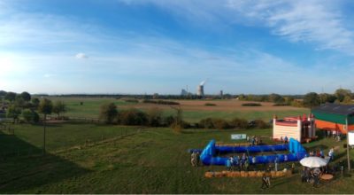 (Foto Welpelo/WLL) "Wir bespielen das Dorf!"-Aktion bei der Landjugend Vellinghausen-Eilmsen