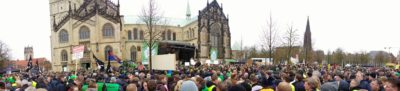  Auf der Bühne war genau so viel los, wie vor der Bühne (Foto: WLL/Welpelo)
